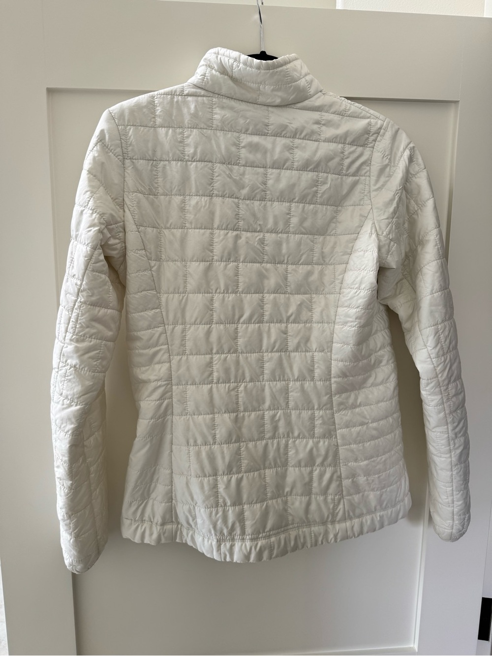 Patagonia Women’s Nanopuff Jacket - Picture 3 of 8
